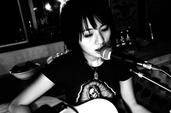 マレーシア 女性アーティスト ロック テクノ/Ika/インターネットラジオ 音楽 無料 ラジオエーゲ海 インディーズ東京 アーティスト プロモーションサポート